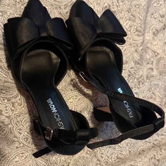 Fashion Nova Shoes - Fashion Nova Elegant Black Bow Heels